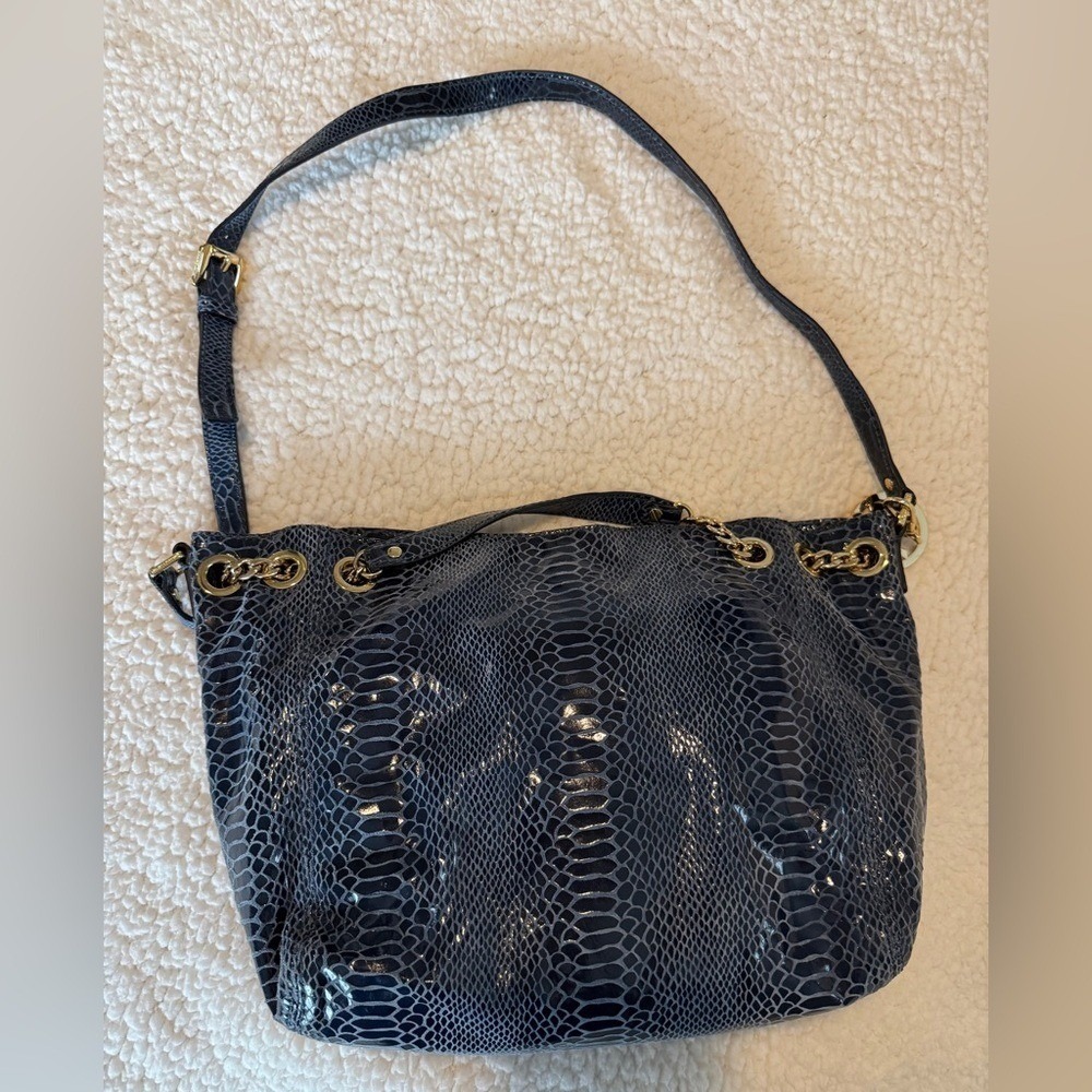 MICHAEL KORS Navy Blue Snakeskin Embossed Leather Shoulder Bag Gold Chain Accent - Picture 6 of 12